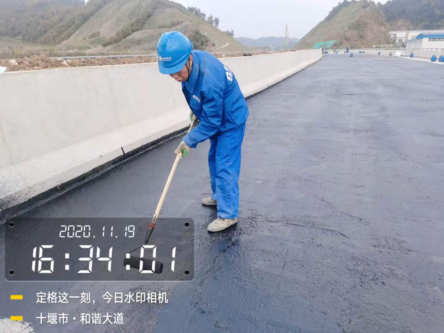 桥梁桥面防水涂料施工