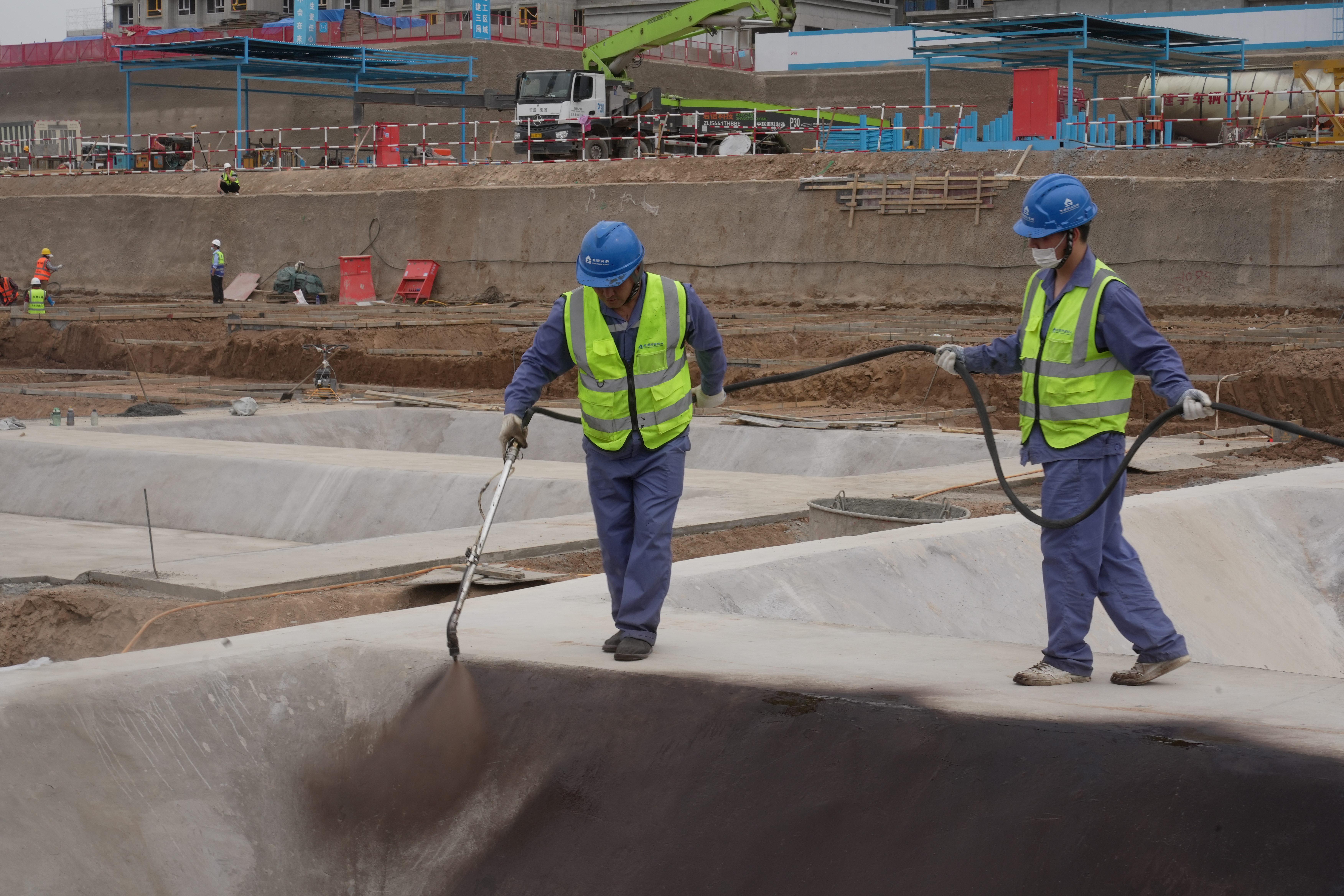 【淞源桥面防水】西安交大附属泾河医院SBS基层处理剂