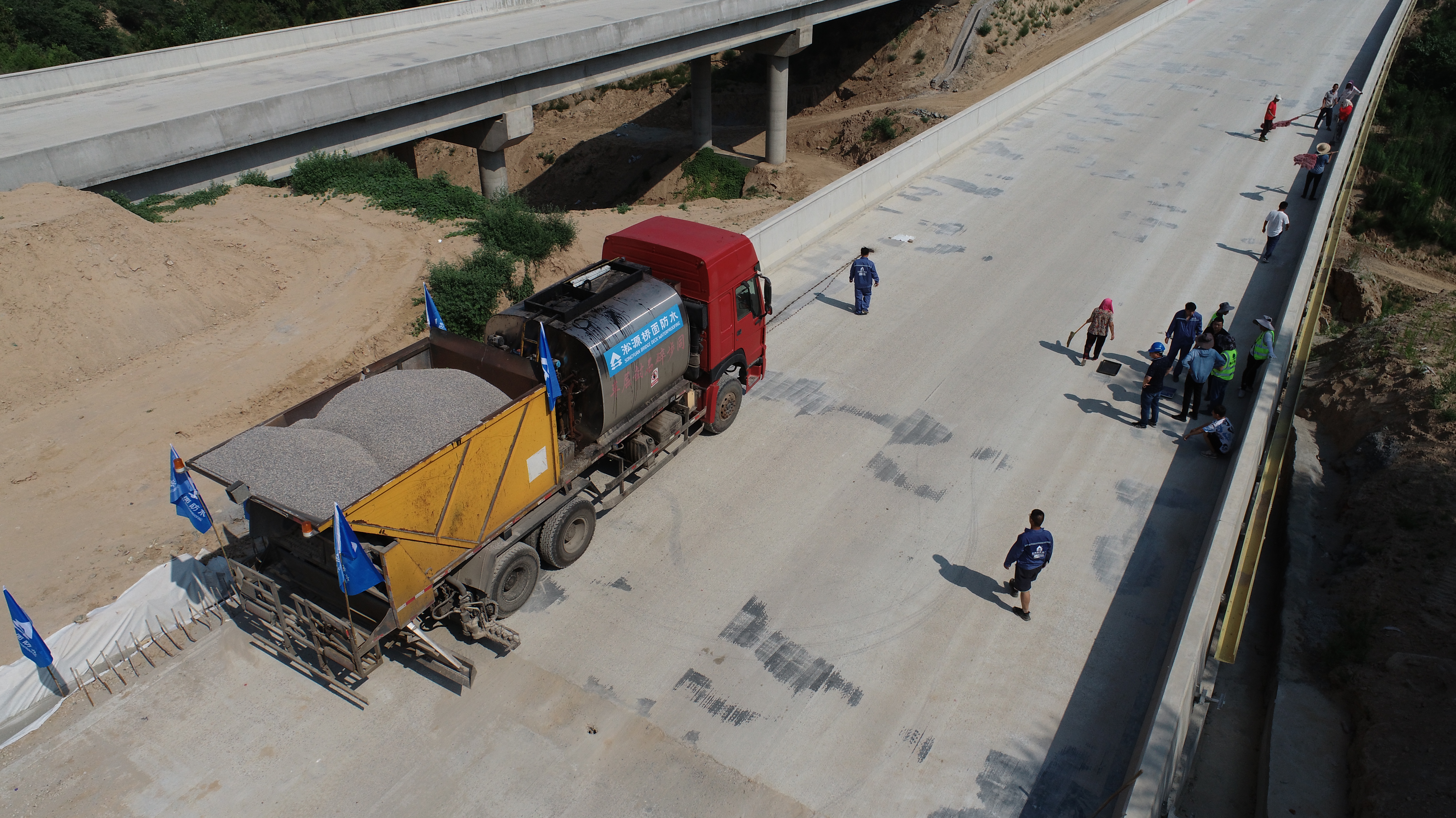 【淞源桥面防水】灵宝市连霍呼北连接线 
